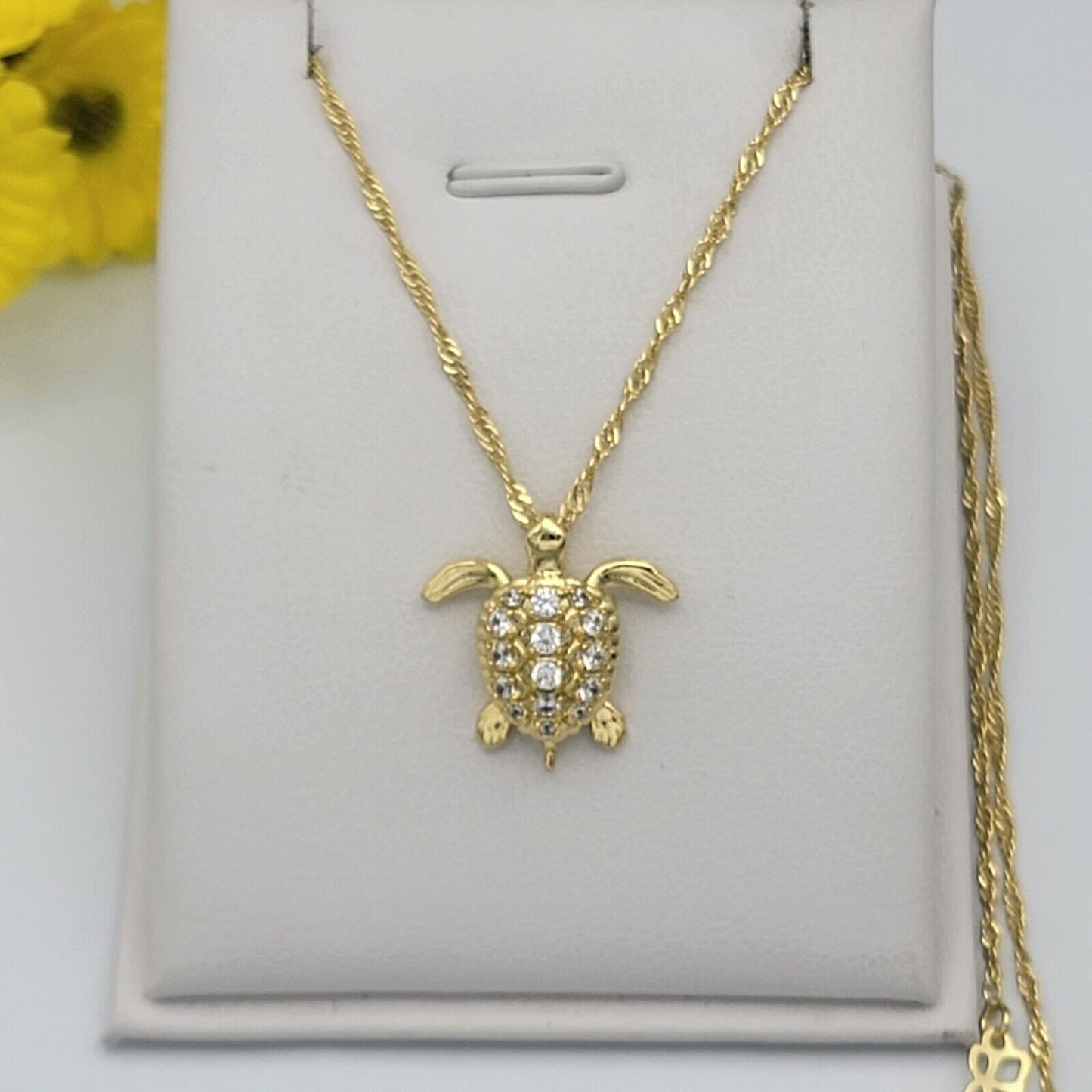 Necklaces - 14K Gold Plated. Cute Turtle Pendant & Chain.